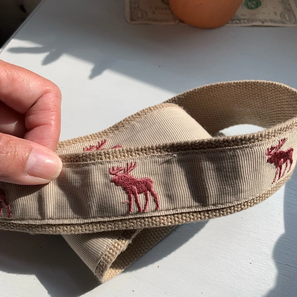 Abercrombie and Fitch Embroidered Moose belt
